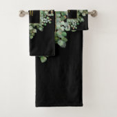 LUXE PERSONALISEERD EUCALYPTUS BLACK BATH TOWEL SE BAD HANDDOEK (Insitu)