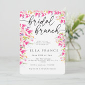 Luxe roze bloemachtige bruidsbrunch uitnodiging (Staand voorkant)