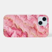 Luxe roze oceaanmarmer met gouden aders iPhone 15 case (Achterkant horizontaal)