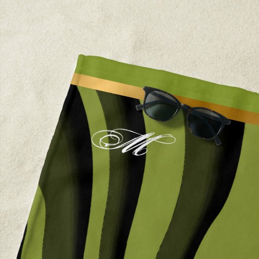 Luxe Soft Green 3D Zebra Wave Strandlaken (In situ)