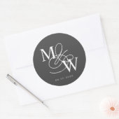 Luxe Typografie Bruiloft Monogram Ronde Sticker (Envelop)