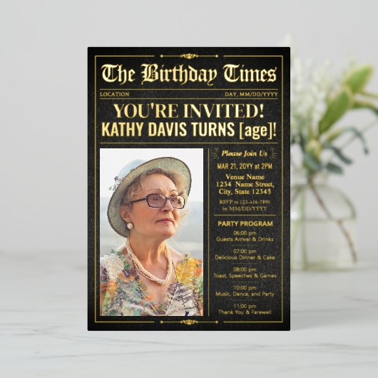 Luxe Verjaardagskrant Nodig Programma Folie Kaart  (Staand Voorkant)