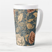Luxe, vintage rozentuin, blauwe achtergrond latte mok (Rechterhoek)