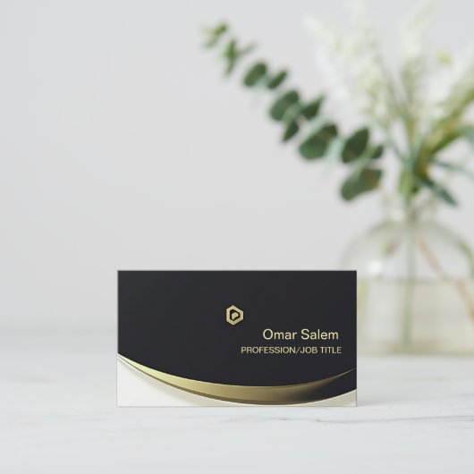 Luxe visitekaartjes die luxe en mod combineren (Staand voorkant)