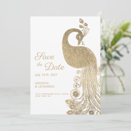 Luxe witgouden koninklijke pauw Save the Date Kaart (Staand voorkant)