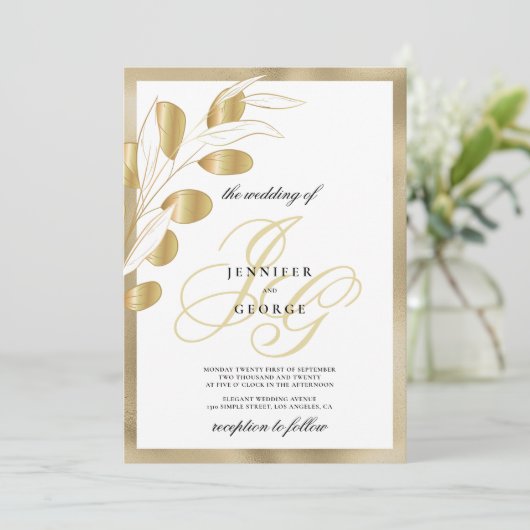 Luxe witgouden monogram initialen bloemenbruiloft kaart (Staand voorkant)