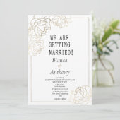 Luxe witgouden typografie pioen bloemenbruiloft kaart (Staand voorkant)