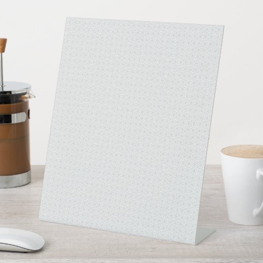 Luxe witte monogrammap set reclamebord met voetstuk (Insitu)