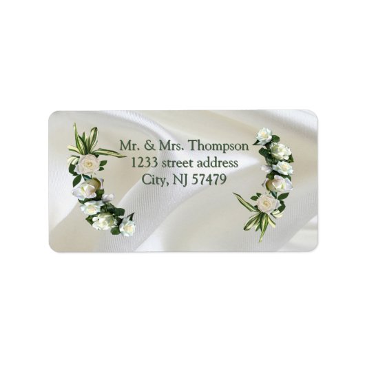 Luxe, witte, vloeiende zijde en witte rozen. etiket (Voorkant)