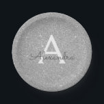 Luxe Zilveren Glitter & Glans Monogram Verjaardag Papieren Bordje<br><div class="desc">Luxe Zilveren Nep Glitter en Glans Elegante Verjaardags- of Afscheidsparty Borden. Deze Huwelijks-,  Bruids- of Verjaardagsfeest Borden kunnen worden aangepast om uw initiaal en voornaam toe te voegen. Neem contact op met de ontwerper voor aangepaste bijpassende items.</div>