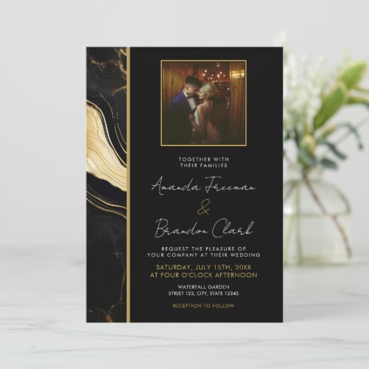 Luxe zwart en goud marmeren foto bruiloft kaart (Staand voorkant)