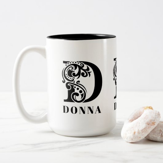 Luxe zwart Monogram Letter D Aangepaste naam Tweekleurige Koffiemok (Met donut)