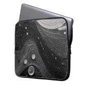 Luxe zwart-witte golven laptop sleeve (Voorkant Links)