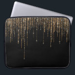 Luxe zwarte goudglitterrand laptop sleeve<br><div class="desc">Deze glamoureuze en luxe print is het perfecte ontwerp voor de stijlvolle en trendy vrouw. Het is voorzien van een faux dunne glitter randgordijn met faux glitter-typografie boven op een eenvoudige zwarte achtergrond. Het is een elegant, chic, trendy en modern broeddesign met een Hollywood-vibe! ***BELANGRIJKE NOTA VAN HET ONTWERP: Voor...</div>