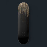 Luxe zwarte goudglitterrand persoonlijk skateboard<br><div class="desc">Deze glamoureuze en luxe print is het perfecte ontwerp voor de stijlvolle en trendy vrouw. Het is voorzien van een faux dunne glitter randgordijn met faux glitter-typografie boven op een eenvoudige zwarte achtergrond. Het is een elegant, chic, trendy en modern broeddesign met een Hollywood-vibe! ***BELANGRIJKE NOTA VAN HET ONTWERP: Voor...</div>