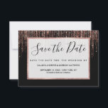 Luxe zwarte Roos Gold Sparkly Glitter Fringe Save The Date<br><div class="desc">Deze glamoureuze en luxe print is het perfecte ontwerp voor de stijlvolle en trendy vrouw. Het is voorzien van een faux dunne roos goudglitter randgordijn met faux glitter typografie boven op een eenvoudige zwarte achtergrond. Het is een elegant, chic, trendy en modern broeddesign met een Hollywood-vibe! ***BELANGRIJKE NOTA VAN HET...</div>