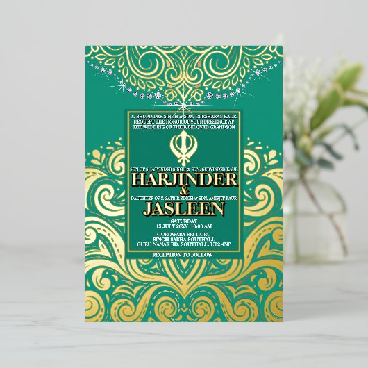 LuxGlitter Peacock Gold Sikh Anand Karaj Wedding Folie Uitnodiging (Staand Voorkant)