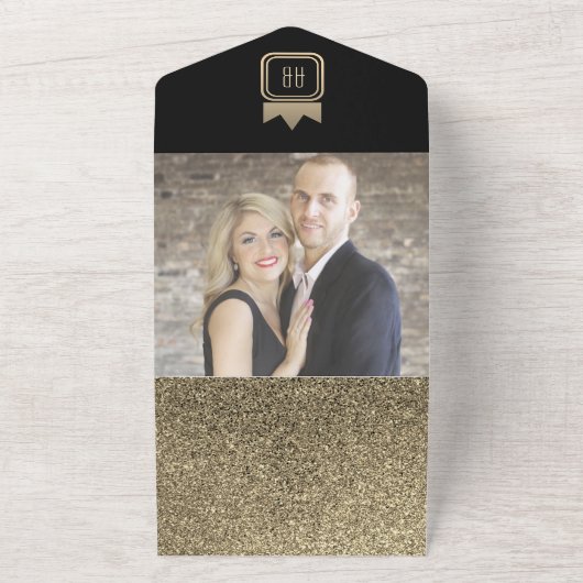 Luxueus gouden glitters en zwarte trouw all in one uitnodiging (Buitenkant)