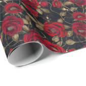 Luxueus Red Rose & Gold Leaf Patroon op Zwart Cadeaupapier (Rol Hoek)