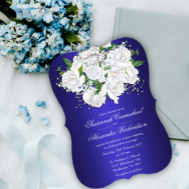 Luxurieuze witte rozen en donkerblauwe bruiloft kaart