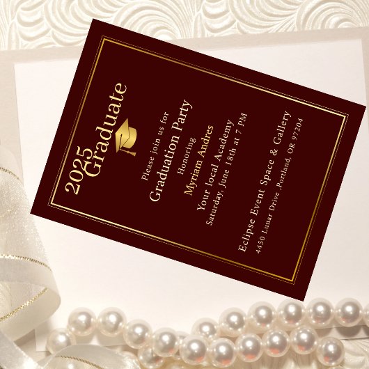 Luxurious Burgundy & Gold Graduation Invitation Kaart