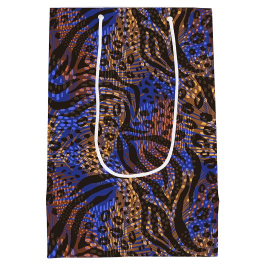 Luxurious Leopard and Zebra Print Pattern Medium Cadeauzakje (Achterkant)
