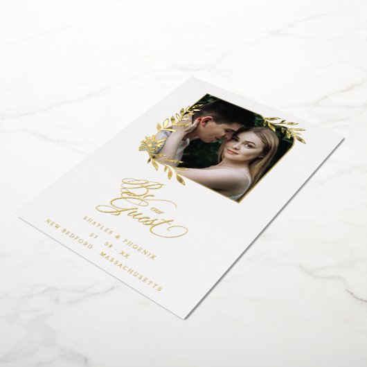 Luxury Chic Golden Branches Frame Photo Wedding Folie Uitnodiging (Gedraaid)