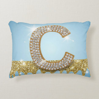 Luxury Diamond Letter C on Gold Glitter Background Accent Kussen