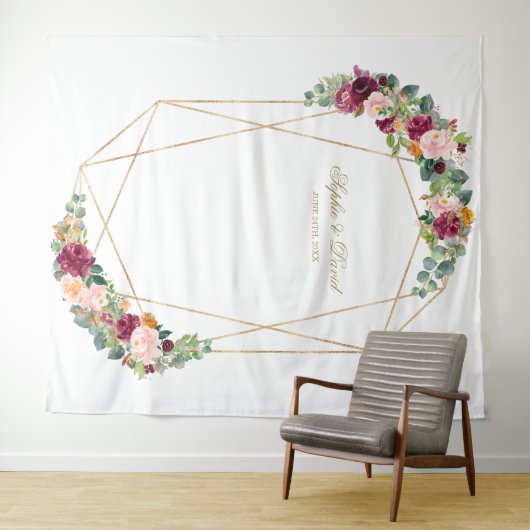 Luxury Eucalyptus Saffron Floral Gold Wedding Prop Wandkleed (In Situ (horizontaal))