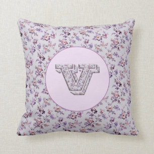 Luxury Flowers Monogram V Kussen