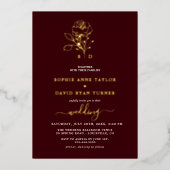 Luxury Gold Floral Deep Burgundy Monogram Wedding Folie Uitnodiging (Voorkant)