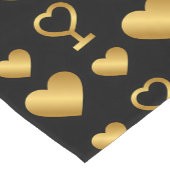 Luxury Gold Foil Hearts on Black  Korte Tafelloper (Hoek)