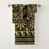 Luxury Greek Ornament Black en Gold Bad Handdoek (Insitu)