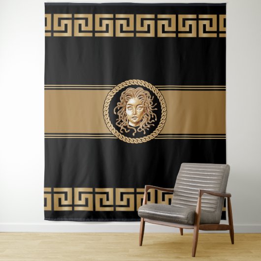 Luxury Medusa Gold Tapestry Wandkleed (In situ)