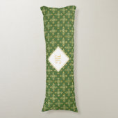 Luxury Monogram Green en Gold Quatre Floral Lichaamskussen (Voorkant Verticaal)