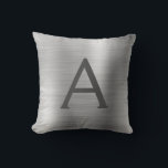 Luxury Silver Brushed Metal Monogram Name Initiaal Kussen<br><div class="desc">Luxury Silver Foil bored Metal Monogram Name and Initiaal Pillow. De kussen maken het perfecte cadeau voor iemand die haar kamer in zilver versiert.</div>