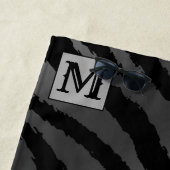 Luxury Summer Time Monogrammed Tiger Silver Strandlaken (In situ)