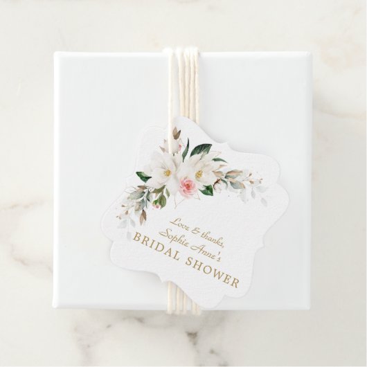 Luxury White Magnolia Pink Floral Vrijgezellenfees Bedankjes Labels (In situ)