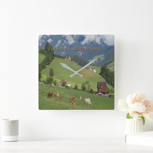 Luzerne, Zwitserse wandklok (Huis)