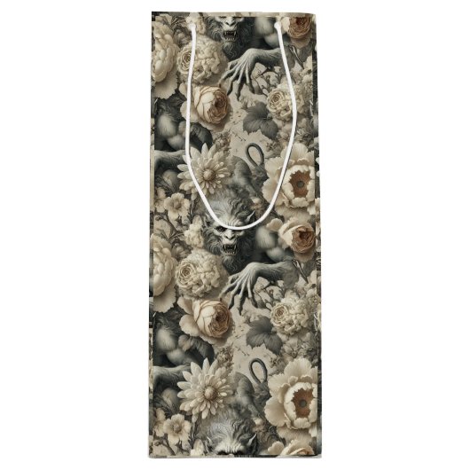 Lycanthropic Splendor - Gotische Weerwolf Bloemen Wijn Cadeautas (Voorkant)