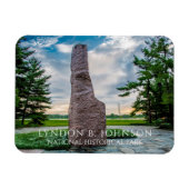 Lyndon B. Johnson-monoliet, Memorial Grove Magneet (Horizontaal)