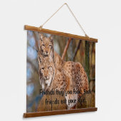 Lynxes op de top van een berg die staat hangend wandkleed (Gebogen)