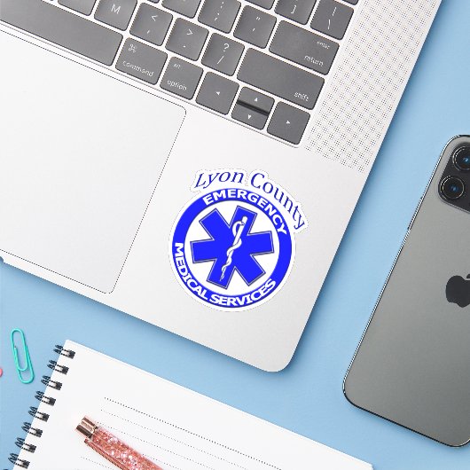 Lyon County EMS Sticker (Laptop met iPhone)