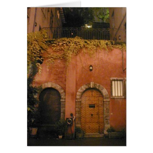 Lyon Courtyard (Voorkant)