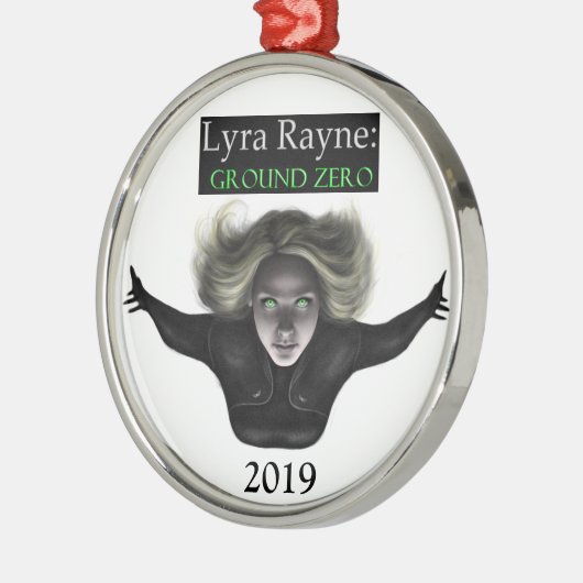 Lyra Rayne: Ground Zero Metalen Ornament (Links)