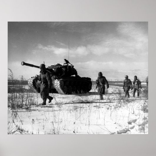 M26 over het Chosin-schiereiland Poster (Voorkant)