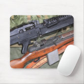 M60 en M14 naast elkaar Mousepad Muismat (Met muis)