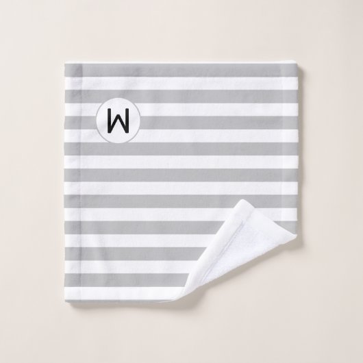 M-brief op Silver Grey & White Striped Bad Handdoek (Wasdoekje)