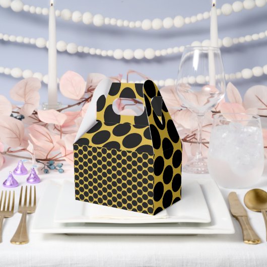 M Goud met Zwarte Stip Gable 5x3x6.5 Bedankdoosjes (Huwelijk)