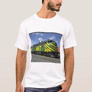 M-K-T EMD F-7A set #77A, 1973_Trains T-shirt